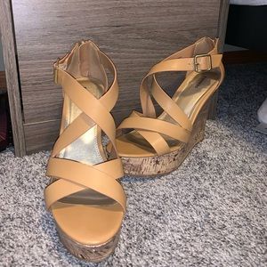 Nude wedges